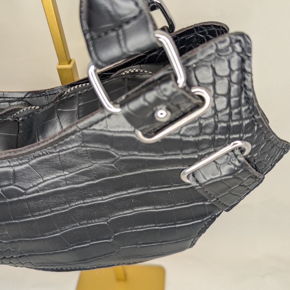 Black Crocodile-Embossed Bat Purse - Picture 6 of 7